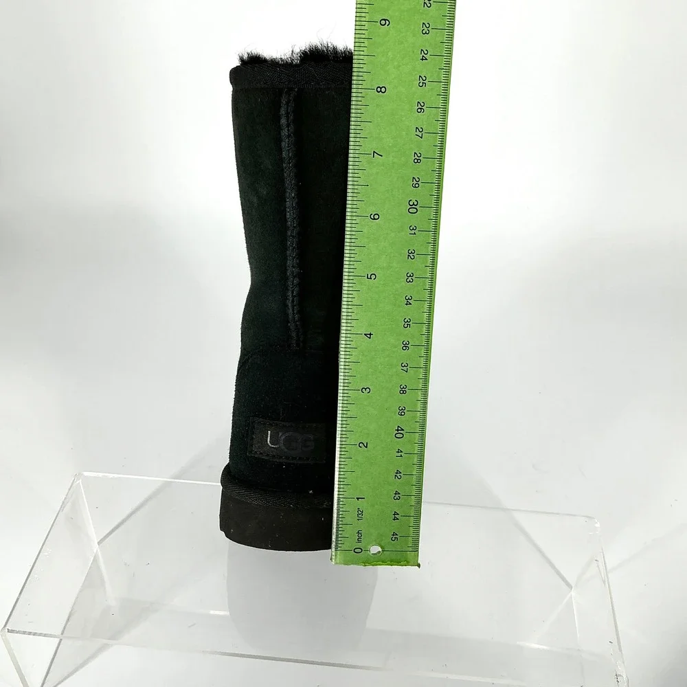 UGG Australia Size 6 Classic Short II Boots‎ Black Suede Sheepskin Lined Women